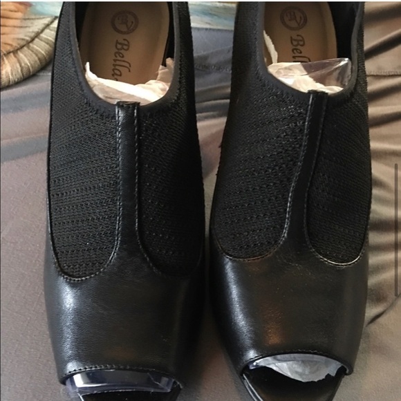 Bella-Vita Black Stretch 3.25” Booties 9M in Box - Picture 8 of 14